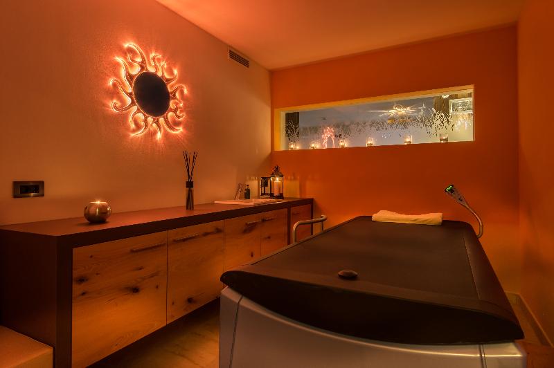 Dolomites Hotel La Fradora