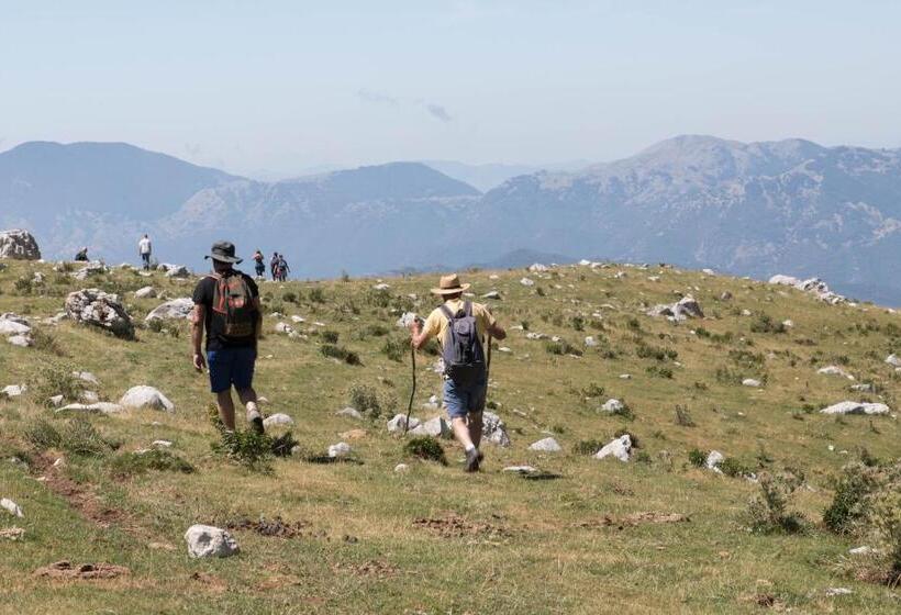 Отель Le Tre Dimore Masseria Geremia