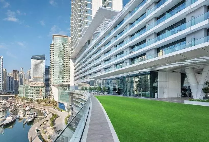 هتل Vida Dubai Marina & Yacht Club