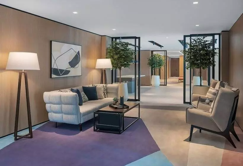 هتل Vida Dubai Marina & Yacht Club