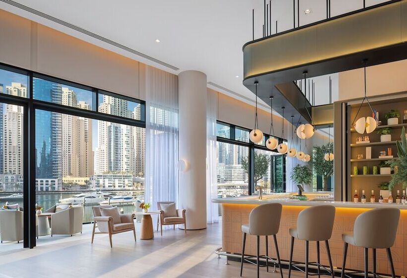 هتل Vida Dubai Marina & Yacht Club