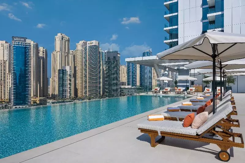 هتل Vida Dubai Marina & Yacht Club