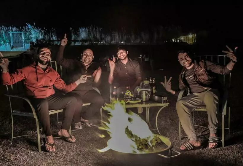 リゾートホテル The Sariska Retreat