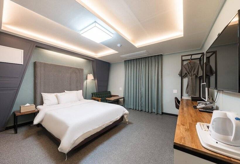 Chuncheon Bomnae Motel