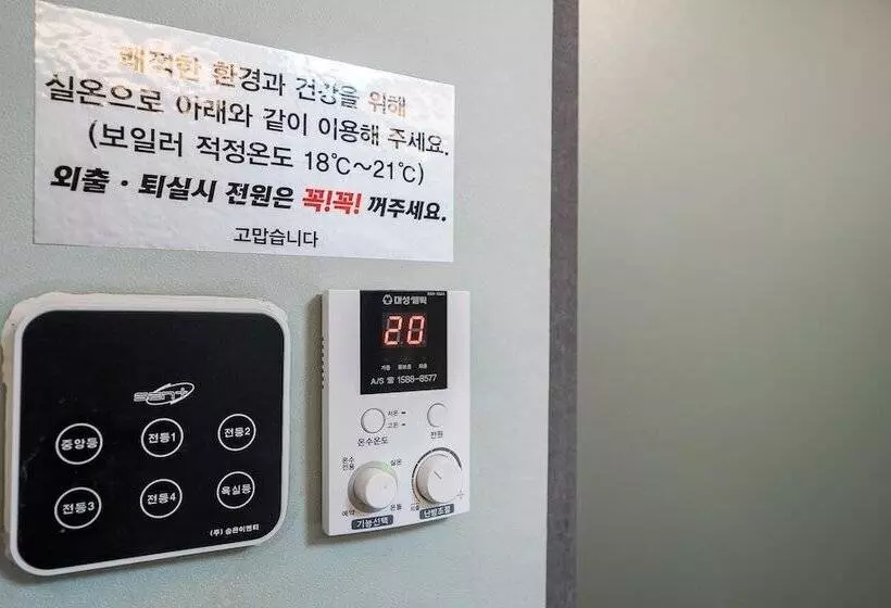 Chuncheon Bomnae Motel