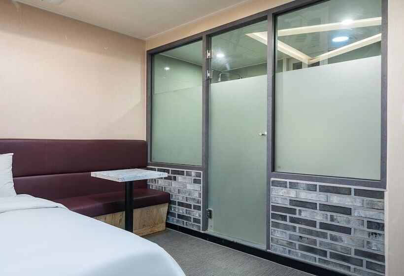 Chuncheon Bomnae Motel