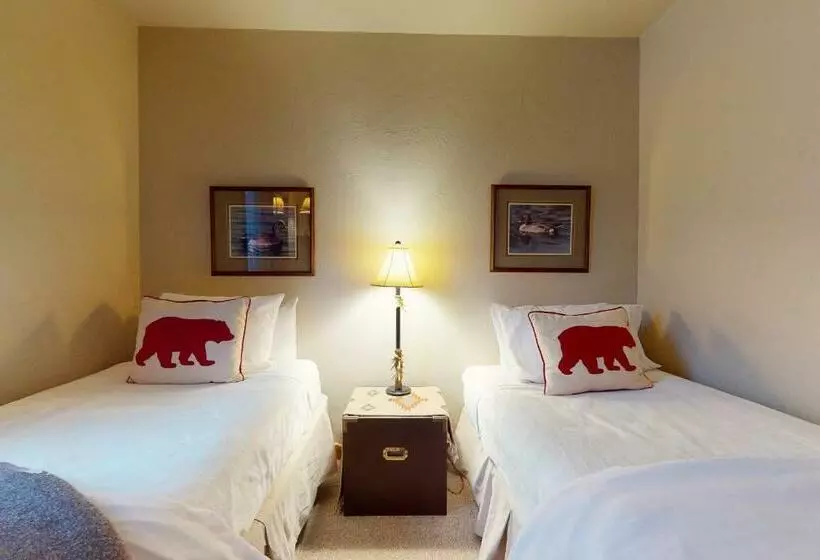 ホテル 1123 Indian Paintbrush