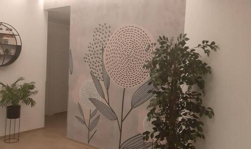 Отель Liolá Cefalù