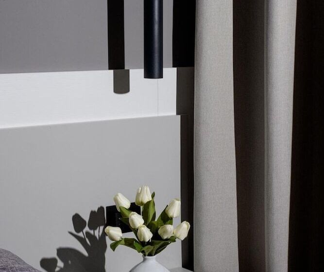 Отель Liolá Cefalù