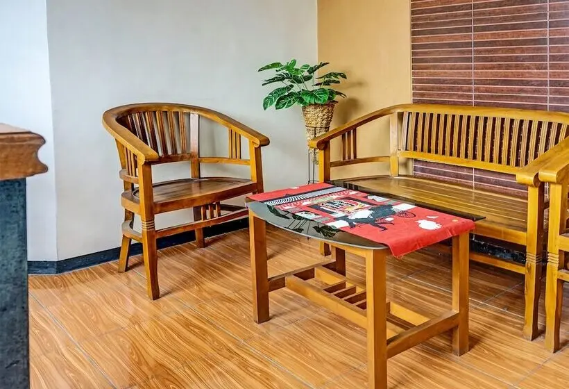 Hotelli Oyo 91814 Griya Asoka Syariah