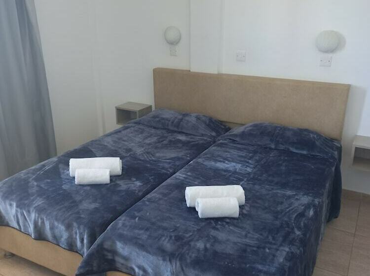 Penelope Beach Hotel Apts