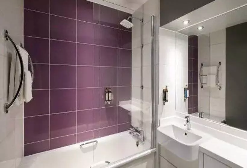 Hotelli Premier Inn Peterborough City Centre