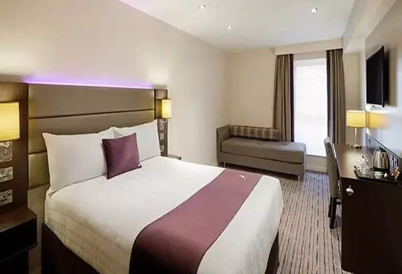 Hotelli Premier Inn Peterborough City Centre