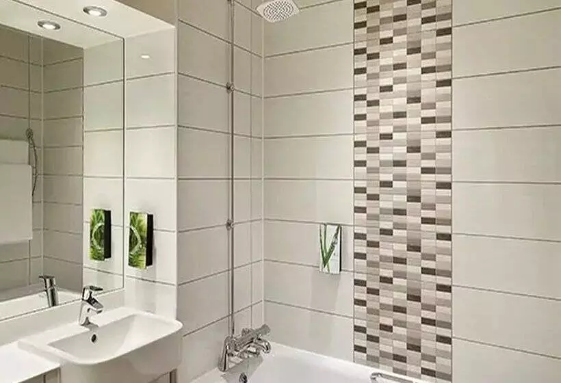 Hotelli Premier Inn Peterborough City Centre