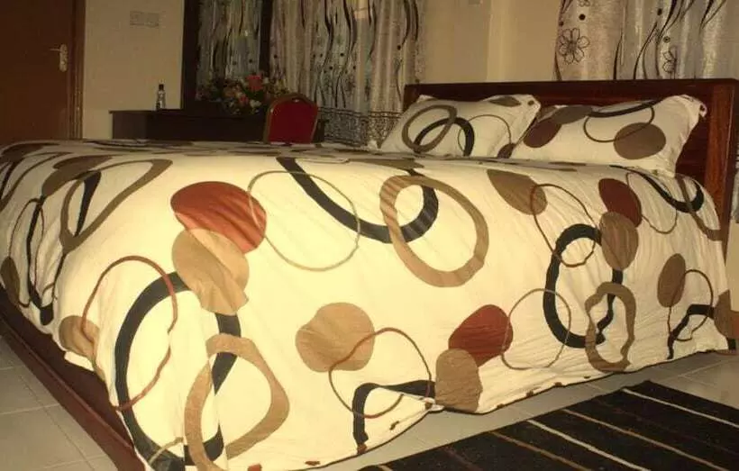 هتل Roza Guests House