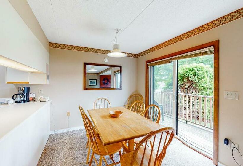 Отель Slopeside 705