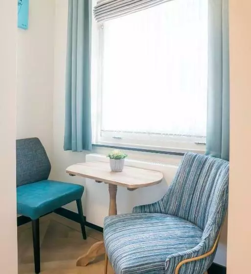 Hotspot Location, Wifi, Bed En Koffie Harmony Til