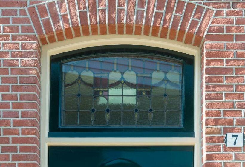 Hotspot Location, Wifi, Bed En Koffie Harmony Til