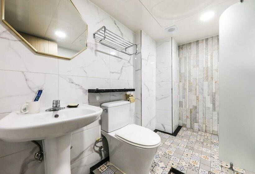 هتل Eumsung Dubai