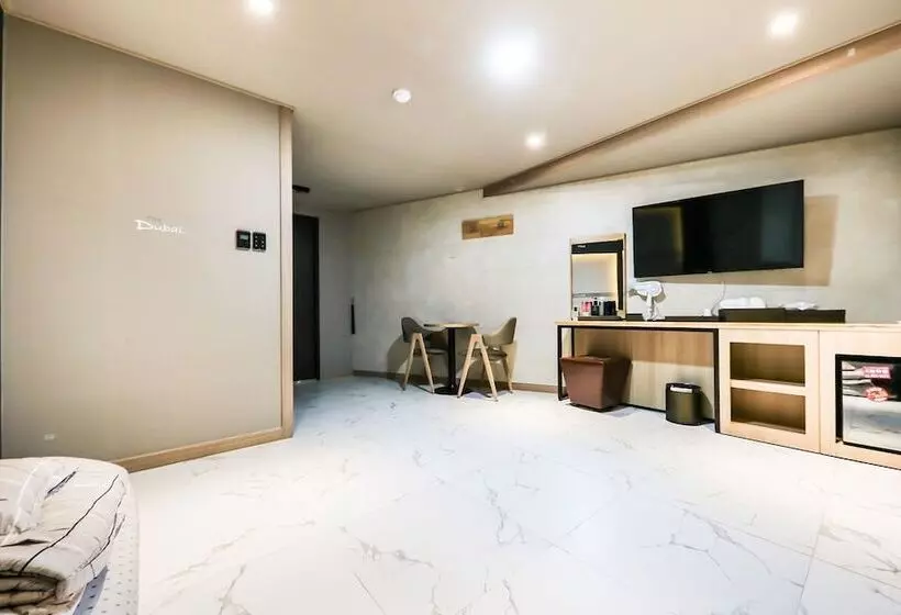 ホテル Eumsung Dubai