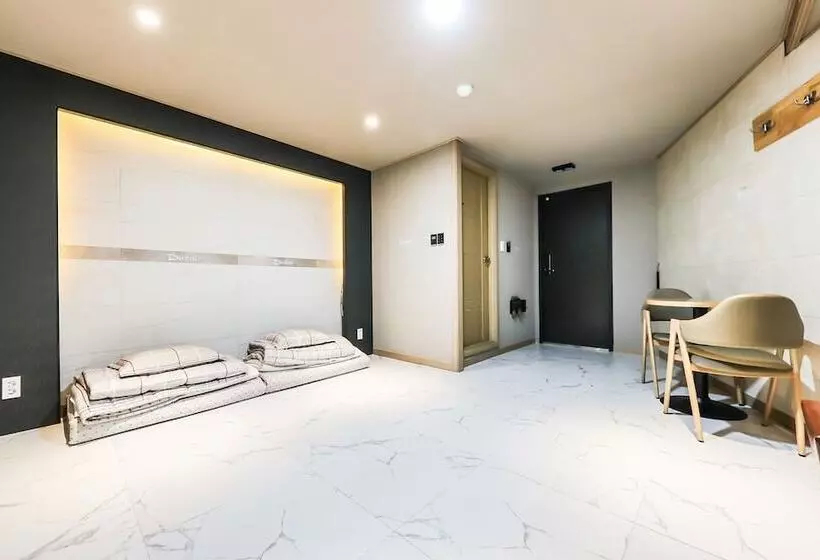 ホテル Eumsung Dubai