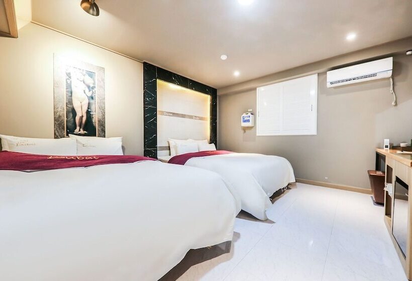 هتل Eumsung Dubai