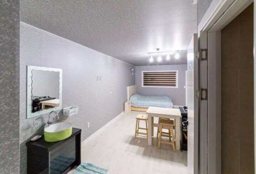 בית מלון כפרי Geumsan Painting Pension