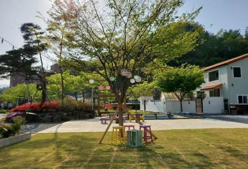 בית מלון כפרי Geumsan Painting Pension