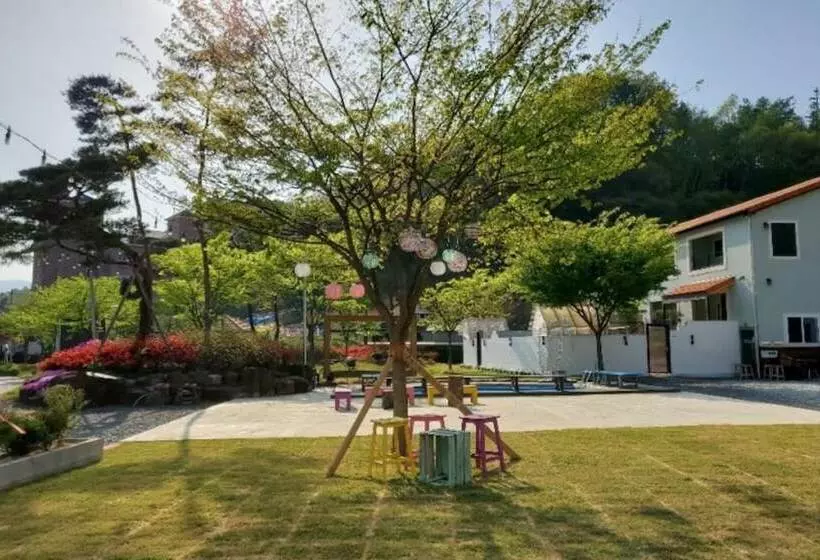 Hotelli Geumsan Painting Pension
