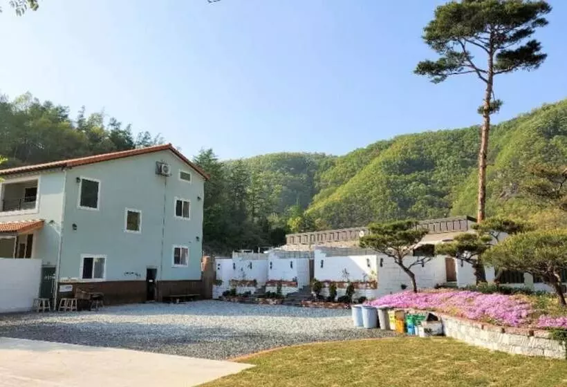 Hotelli Geumsan Painting Pension
