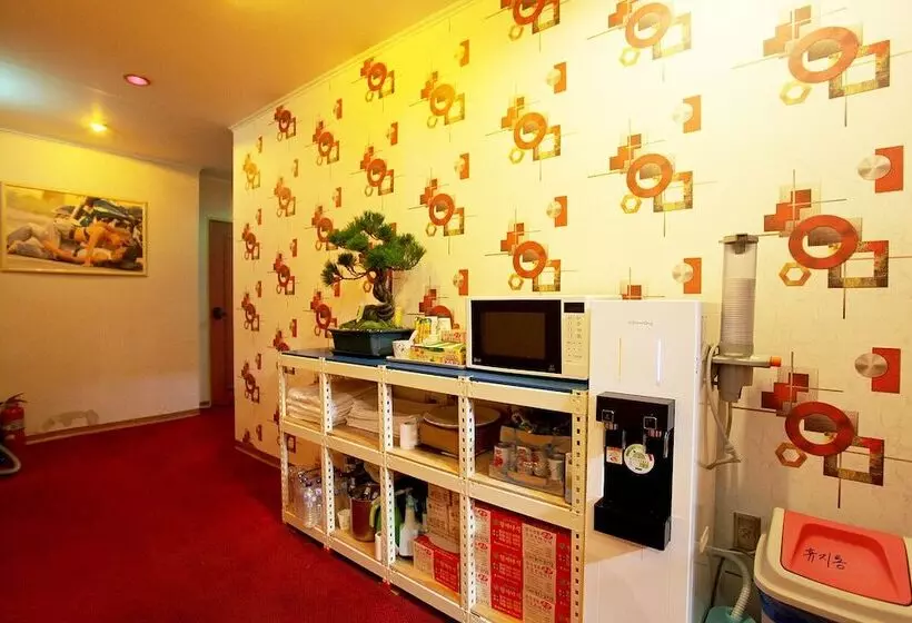 Hotelli Goyang Everville