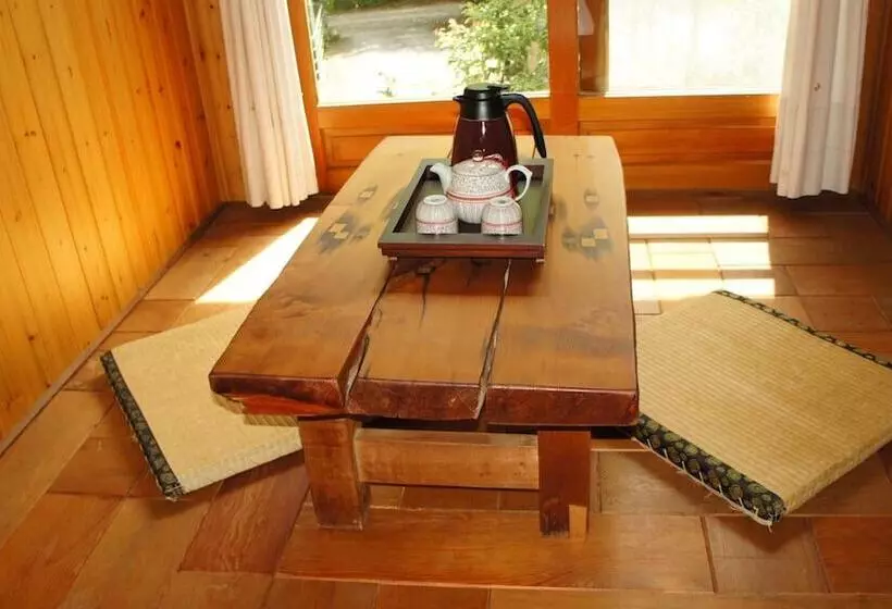 هتل Old Five Guesthouse