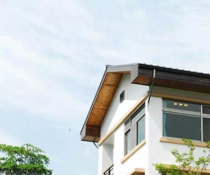 هتل Old Five Guesthouse