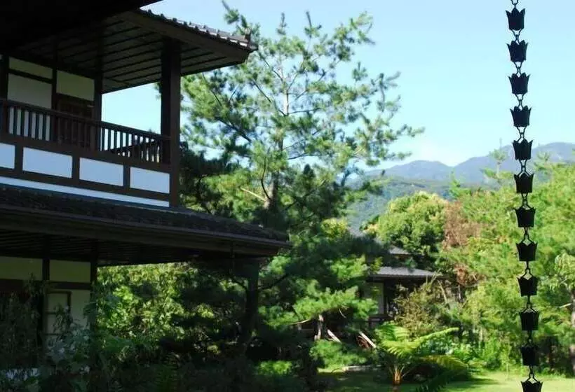 هتل Old Five Guesthouse