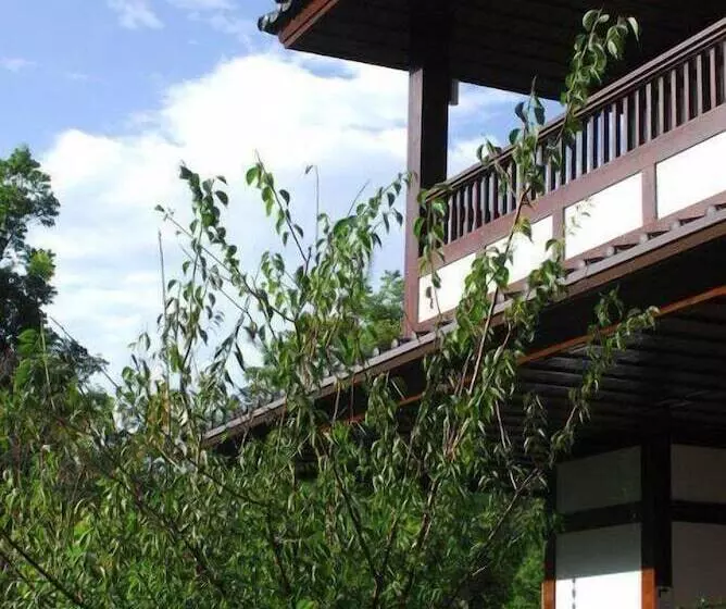 هتل Old Five Guesthouse