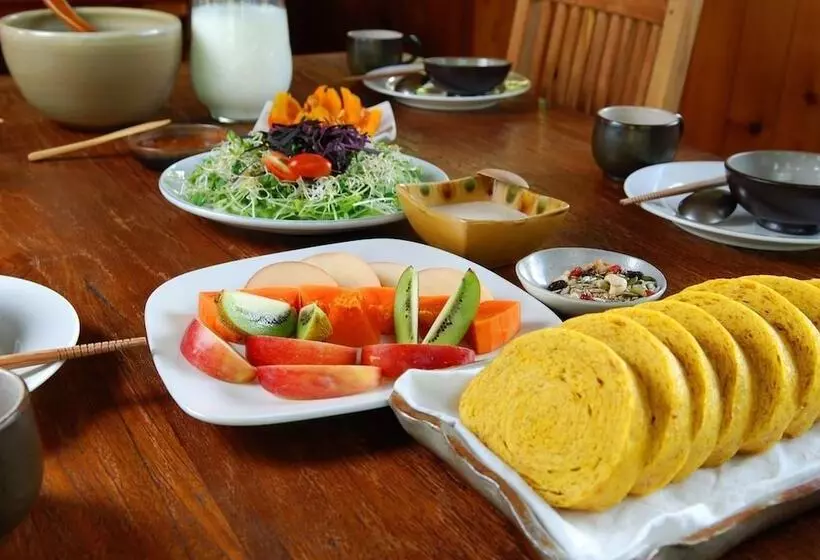 هتل Old Five Guesthouse