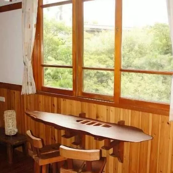 هتل Old Five Guesthouse