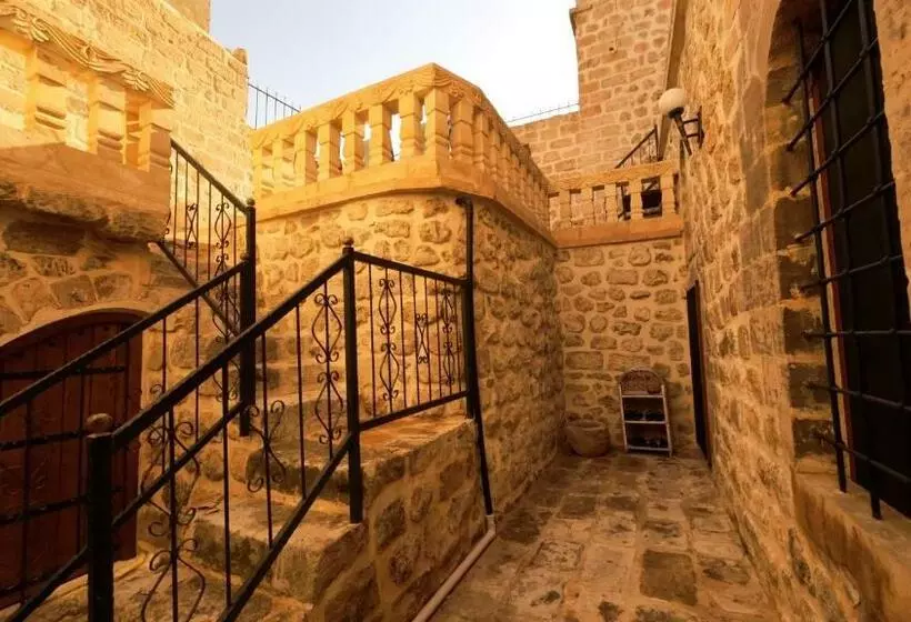 هتل Sancarbey Konağı