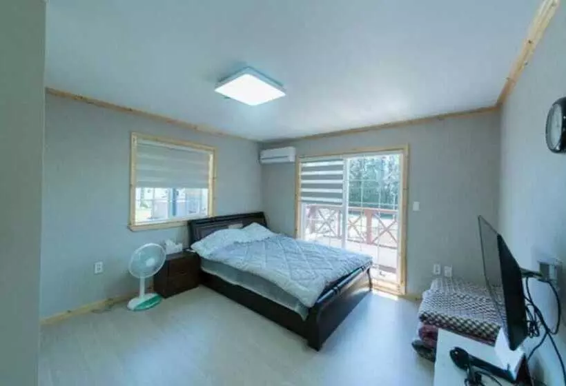 ホテル Seogwipo Mk House Pension