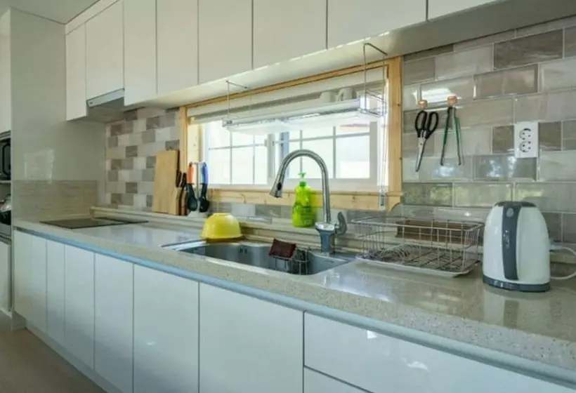ホテル Seogwipo Mk House Pension