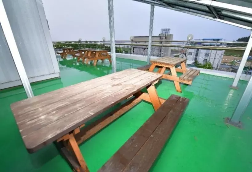 هتل Sokcho Scsantorini Pension