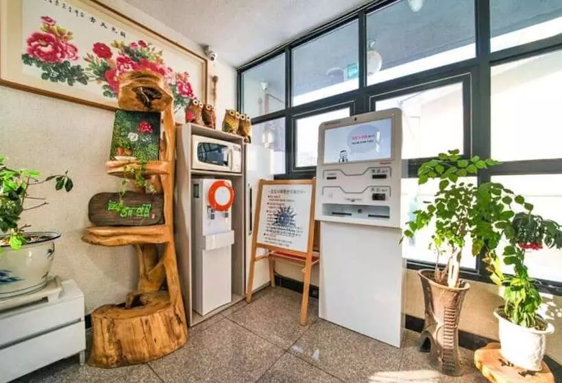 هتل Sokcho Scsantorini Pension