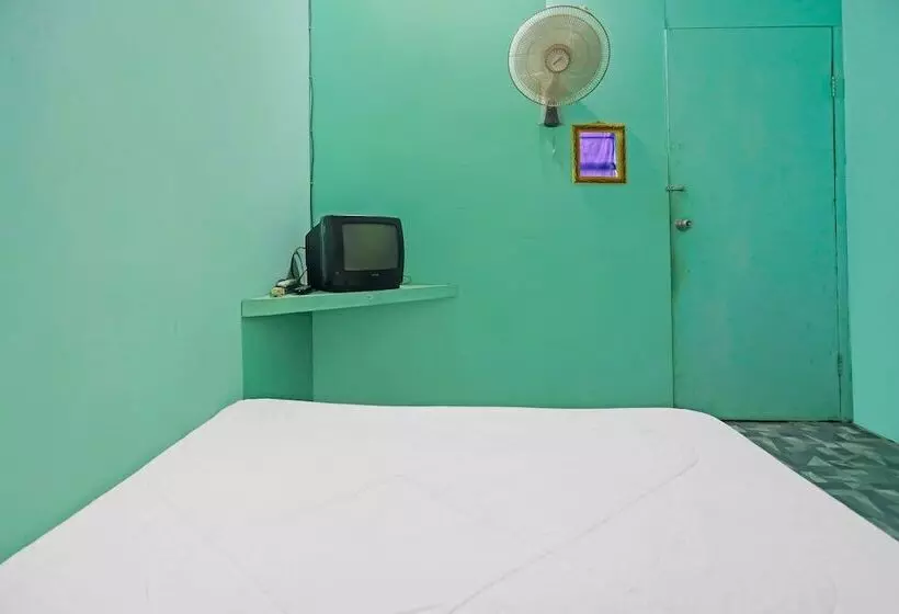 ホテル Spot On 91732 Rani Homestay Syariah