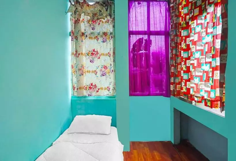 ホテル Spot On 91732 Rani Homestay Syariah