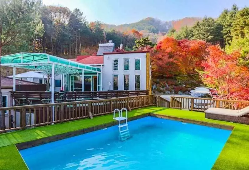 هتل Yangpyeong Dajian Forest Hill Pension
