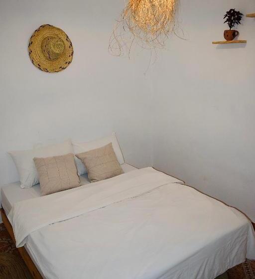 פנסיון Sunny Wave Taghazout Surf & Yoga