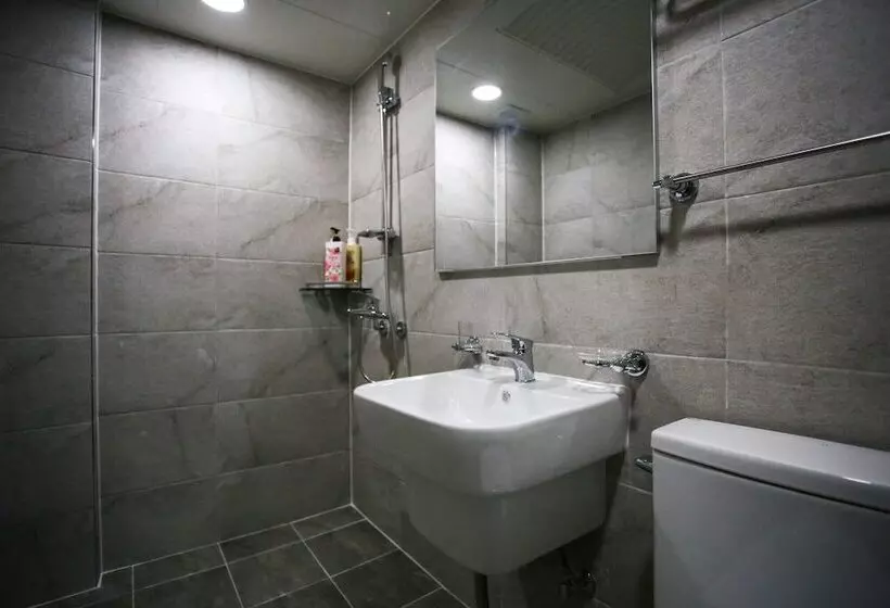 Seongnam Moran Hotel 3151