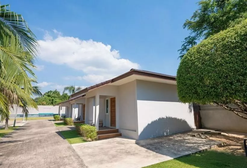 Hotelli Akard Private Villas Sattahip