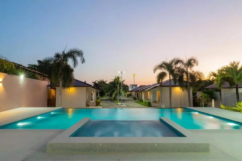 Hotelli Akard Private Villas Sattahip