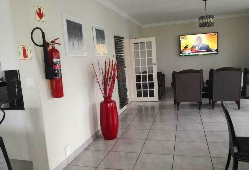 Отель Alicats Place Executive Lodge & Conference